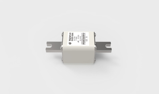Cầu chì nhanh cho xe điện bằng sứ 630A 750VDC RSZ307-01-EVZE Hiệu suất DC tuyệt vời