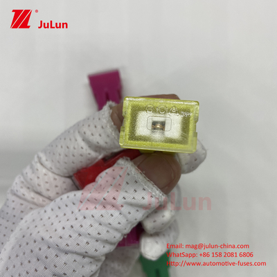 JCASE AutomaticStable Automotive circuit breakers với bảo vệ quá tải và điện áp 32V