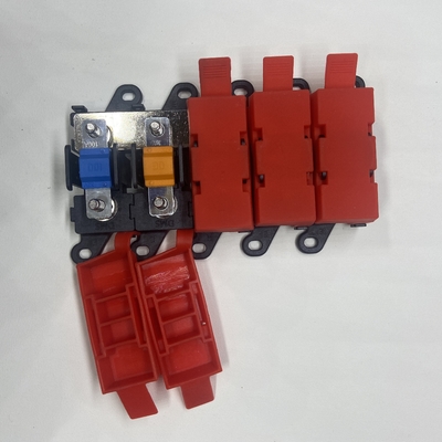 Máy chủ tàu vận tải Fuse Holder với thiết kế chống bụi Logo tùy chỉnh Có sẵn màu đỏ màu đen tùy chọn