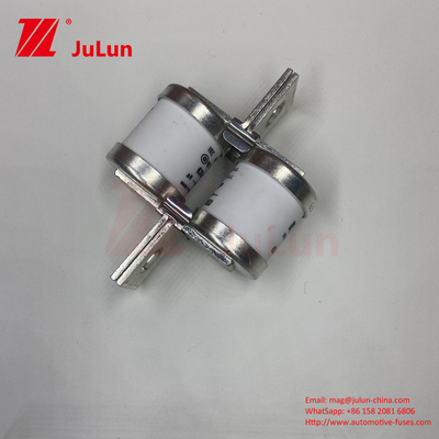 690V Ceramic Automotive Fuses M6/M8 Twin Flat Plate Bolt Type 0.43kg Giải pháp bảo hiểm hạng nặng