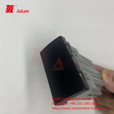 Truck Truck Button Hazard Switch Volkswagen Golf Switch khẩn cấp Ford Truck BC45-13A350-BA