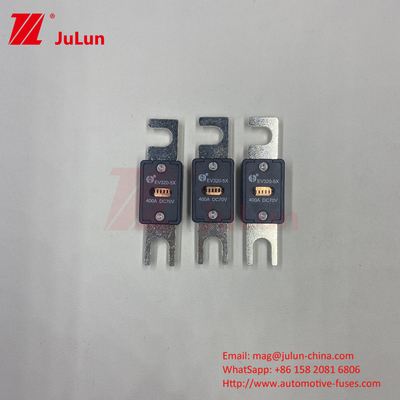 DC70V 100A EV320-5C Sạc nhanh xe điện với M6 Bolts Phạm vi điều khiển nhiệt độ -40.C ¢ 70.C