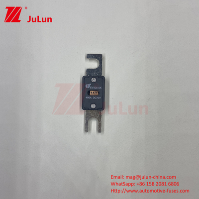 DC70V 175A EV320-5C Sạc nhanh xe điện với M6 Bolts Phạm vi điều khiển nhiệt độ -40.C ¢ 70.C