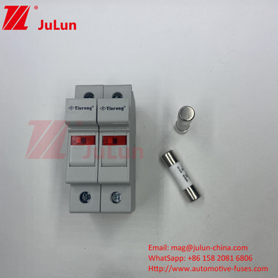 PV-30 CE TUV 10*38mm Dc 6A 8A 10A 12A 15A 20A 25A 32A PV Mặt trời Dc 1000V Fuse với hộp giữ bộ nhớ