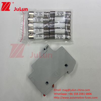 10A-63A Photovoltaic Fuse cho cài đặt mặt trời PV 32A 10X38mm 1000V DC Din Rail Fuse Holder với ánh sáng cho hệ thống mặt trời