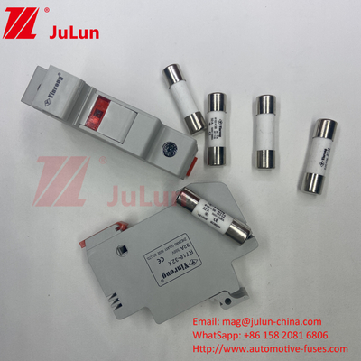 1000VDC 30kA Ceramic Solar PV Fuse 10 * 38 DC Năng lượng mặt trời PV Solar Fuse Base And 1000V Fuse 15A 20A 25A 30A 32A