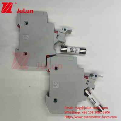 30kA DC Đánh giá năng lượng mặt trời Fuse cho Photovoltaic BusS 1000V Fuse Base Suit 10 * 38 Fuse Core Inner Core