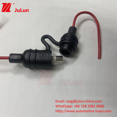 Kháng bụi điện áp thấp ô tô Fuse Holder Đỏ Đen silicone PPS 10A 250V