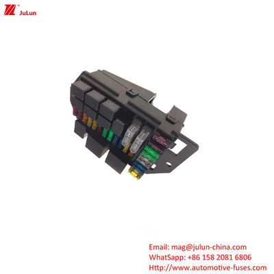 30A-500A ô tô Bolt Fuse Holder với đồng liên lạc và nhựa / Nylon Shell