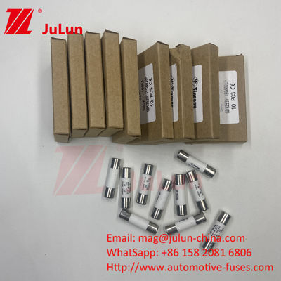 3A 10 * 38mm Ceramic PV String Fuse cho hệ thống quang điện AC220V AC380V AC50 0V AC690V AC800V
