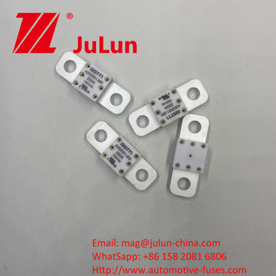 Khả năng phá vỡ Ceramic A202001-150A 150VDC Fuses với khoảng cách lỗ 39mm và giá cả phải chăng