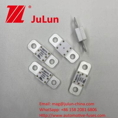 150VDC Đánh giá điện áp gốm A202001-500A Bộ an toàn ô tô với khoảng cách lỗ 39mm Được làm từ đồng bạc thạch anh cát và vàng