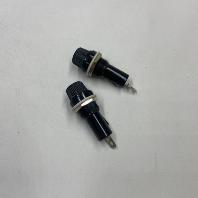 Nằm bên trong và bên ngoài các tấm PCB.