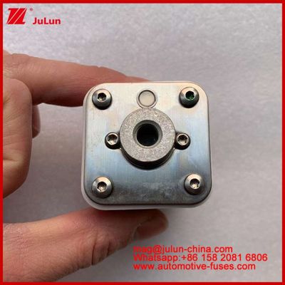 RSZ307-01 Quảng trường gốm J4P-N 315A 750VDC 50KA Bộ sạc dây điện Thiết bị ô tô Loại kết nối bóng