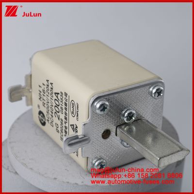 NH1 RT16-1 200A AC500V 120KA DC 440V 100KA Xe ô tô Ceramic Auto Fuses Blade Mount Cho xe EV / HEV Cỡ nhỏ Bảo vệ mạch ngắn hiện tại cao