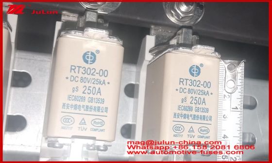 Blade Caremic Chất bảo hiểm xe hơi nhỏ RT302-00 250A DC80 25KA GG Đèn ô tô