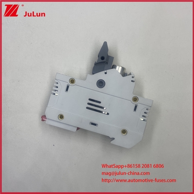 14 * 51mm gPV 1000VDC 50A FUSE Đằng bền PV Photovoltaic Fuse Holders Disconnectors cho các ứng dụng và tấm pin mặt trời