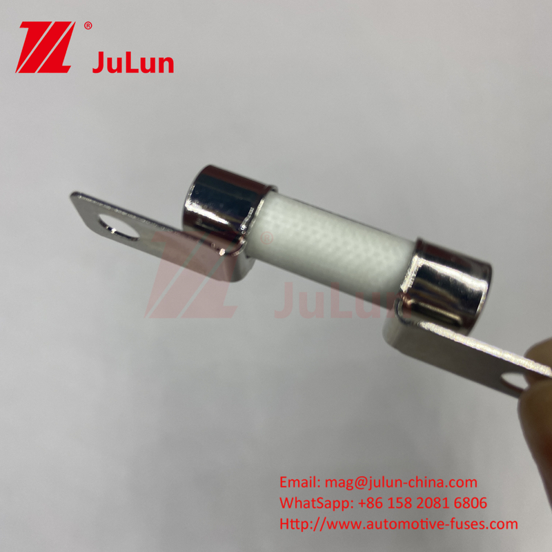 10A-100A EV Bolted Electric Vehicle Fuse 4. EV325 3EL DC750V 10A 15A 20A Với khả năng chống rung tuyệt vời