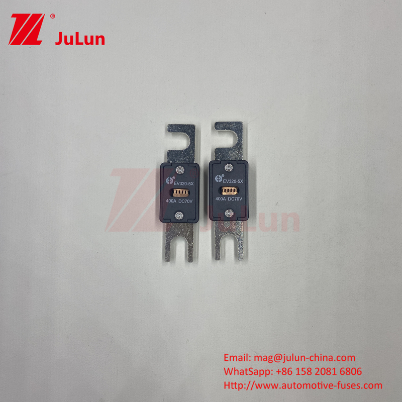 DC70V 100A EV320-5C Sạc nhanh xe điện với M6 Bolts Phạm vi điều khiển nhiệt độ -40.C ¢ 70.C