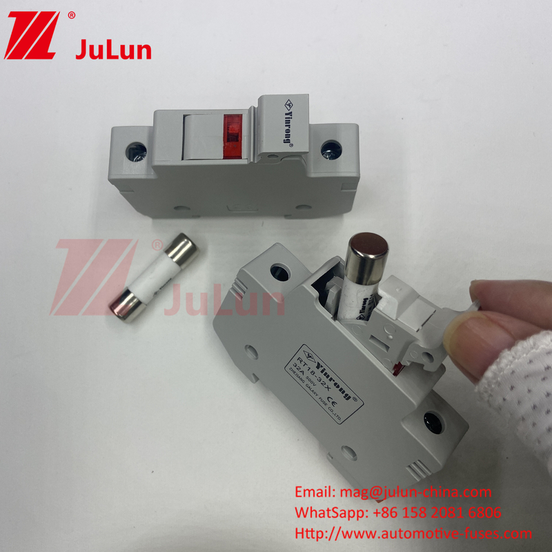 Phân tích năng lượng mặt trời Photovoltaic Silver cho Inverter Protection Fuse Holder 1500v 30a