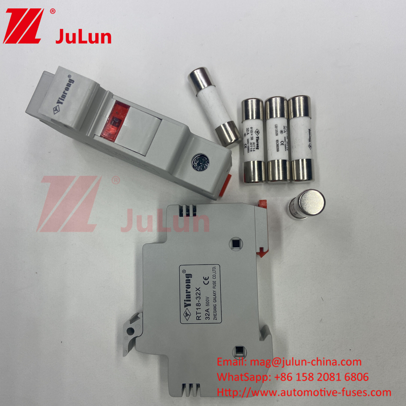 1000VDC 30kA Ceramic Solar PV Fuse 10 * 38 DC Năng lượng mặt trời PV Solar Fuse Base And 1000V Fuse 15A 20A 25A 30A 32A