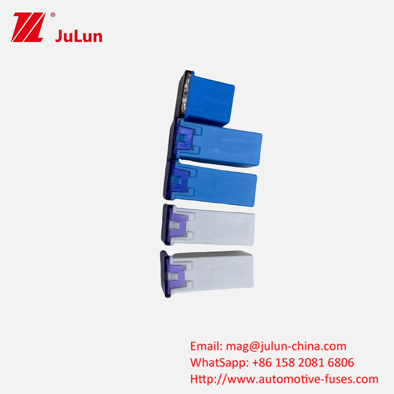 495 Fuse Box 20A30A40A50A60 Nhập khẩu ô tô nhỏ Square Fuse 32V 58V Cigarette lighter