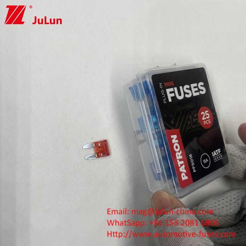 Xe tải Offroad Blade Fuse Boxed 10A 32V Bộ ngắt mạch xe cho điện tử ô tô 0337 0237 0899 0999 0299
