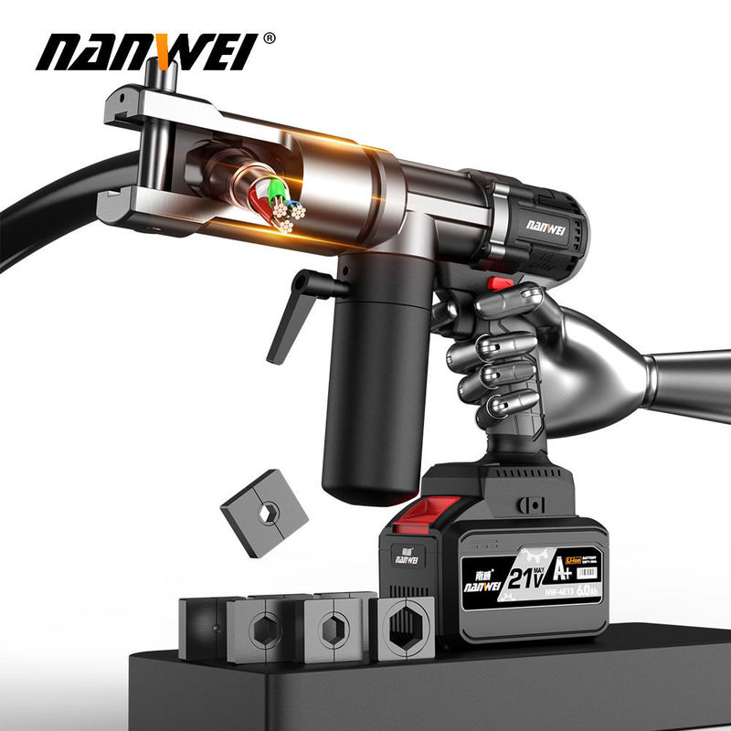 360 ° Chuyển đầu Đèn thủy lực 90 Kn Không chải Động cơ hạng nhẹ Pin Lithium