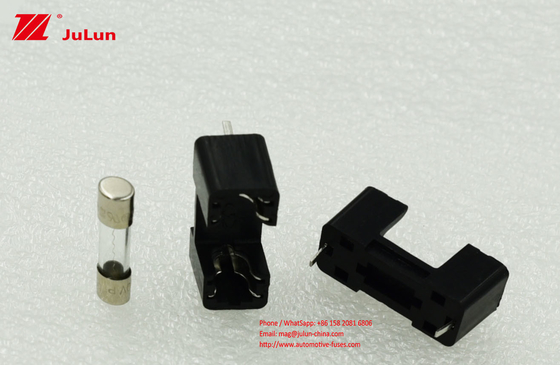Giá đỡ cầu chì gắn PCB PTF-15 Cầu chì bảng mạch màu đen 5X20 10A 250V