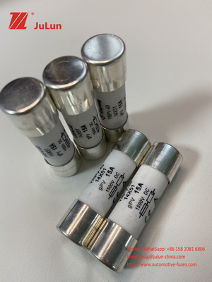 Cầu chì PV năng lượng mặt trời 1500VDC 20A hình trụ 14 * 51mm cho hộp xe buýt quang điện