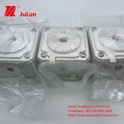 PC33UD69V1250TF Chất bảo hiểm ô tô gốm cho xe trắng Chức năng giới hạn dòng điện ngắt cao