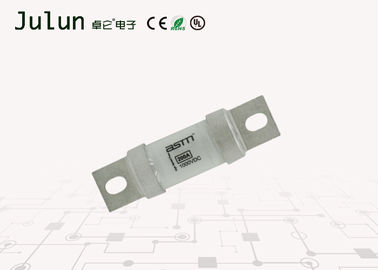 Cầu chì ô tô gốm nhỏ 700VDC Cầu chì gắn kết Hiệu suất DC tuyệt vời