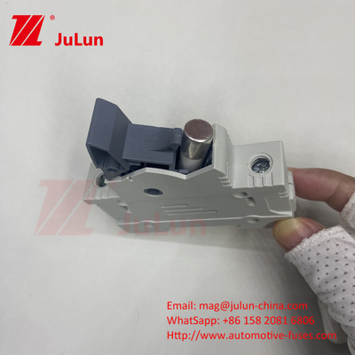 Fuse mặt trời PV cho người giữ bộ an toàn quang điện 30 Amp Rt18-32 10x38 Fuse Base Thermal Fuse 16a 220v 10 * 85mm