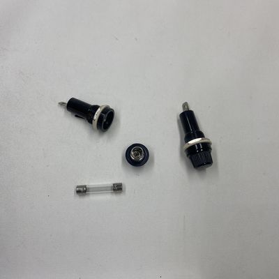 Nằm bên trong và bên ngoài các tấm PCB.
