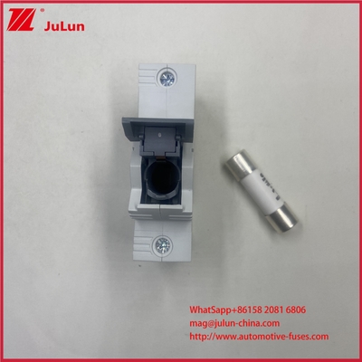 63A 22 * 58mm Photovoltaic Solar Fuse với điện áp hoạt động định số DC1000V và điện áp chịu xung định số 6 KV